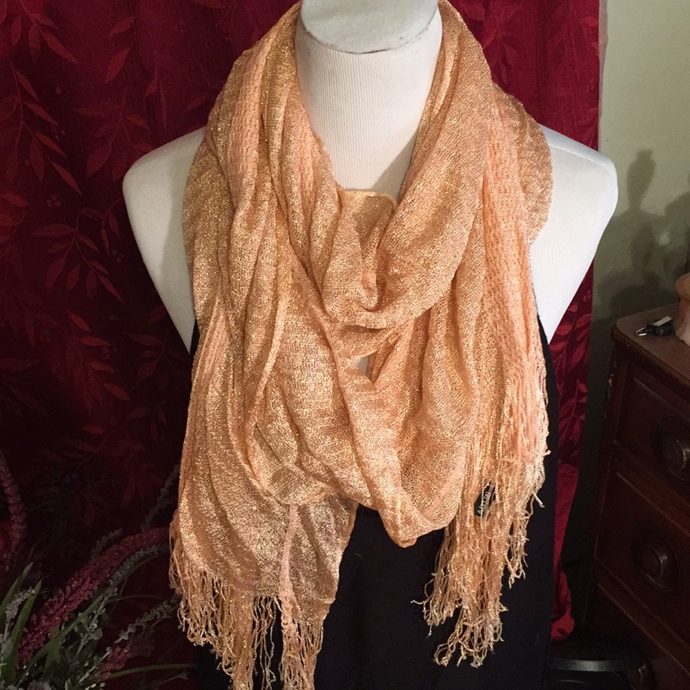 Delicious looking scarf! Peach w/ gold sparkle ✨⭐️
